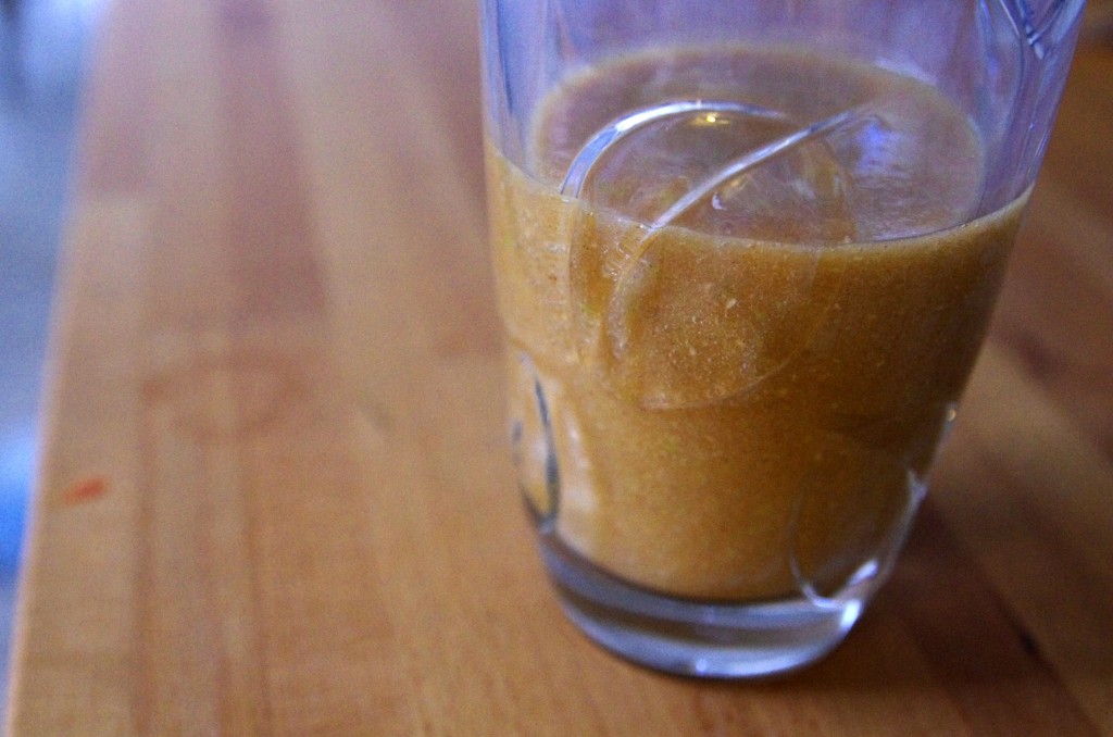 peach apple cobbler smoothie